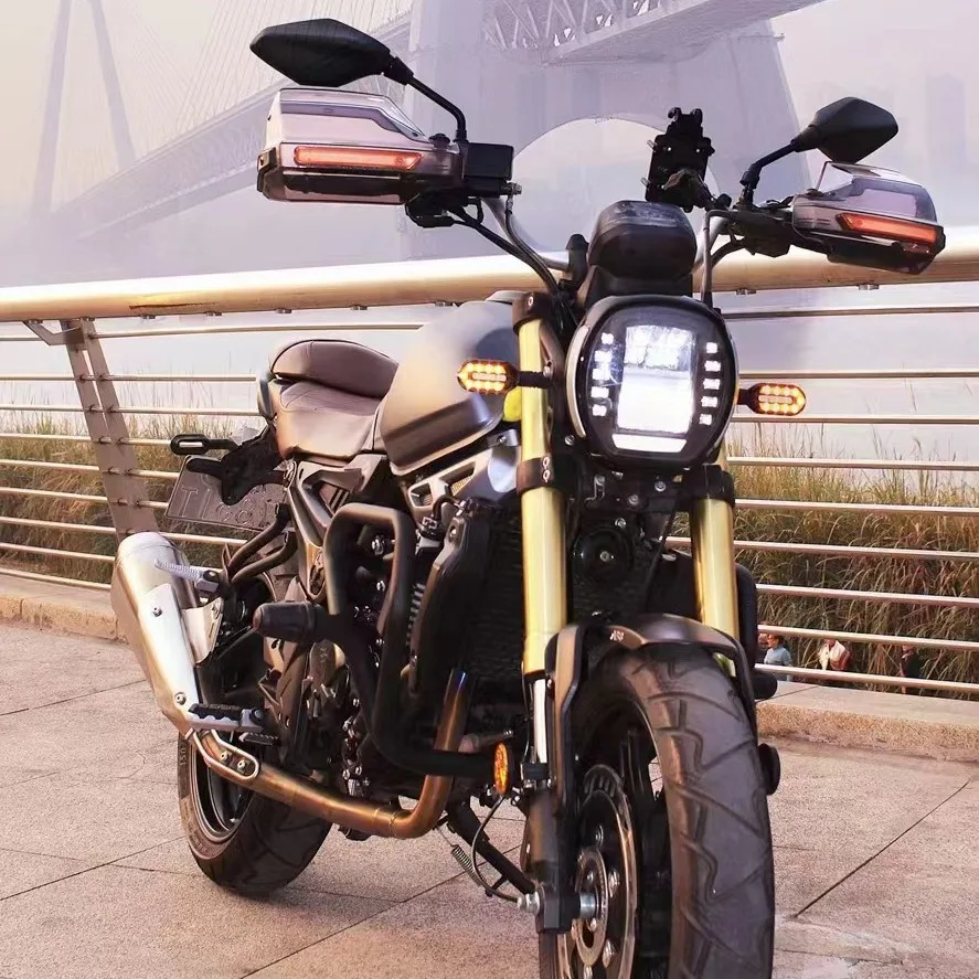 New motorcycle handlebars, windproof handguards, enlarged anti fall windproof covers, universal motorcycle accessories