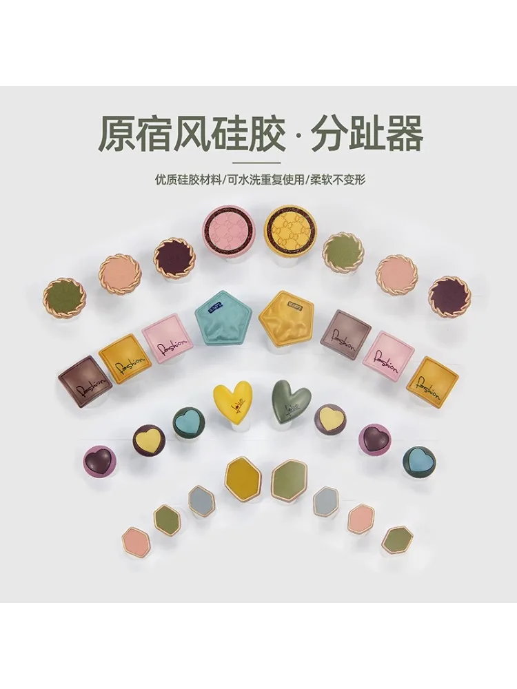 *Nail art toe splitter tool small daisy soft silicone toe splitter nail salon