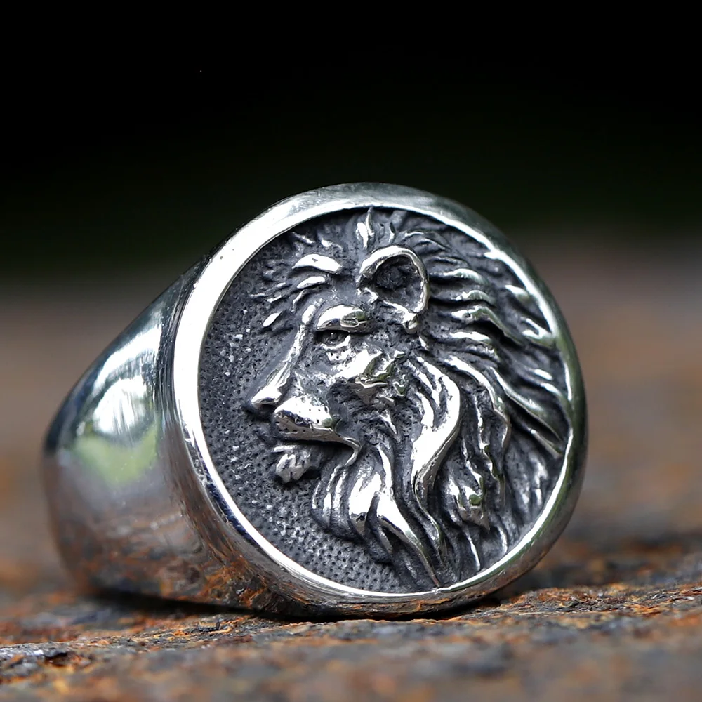 スターナイツ　リング　Lion ring Royal Blood Lion Ring | Lion Head Ring in Solid Sterling