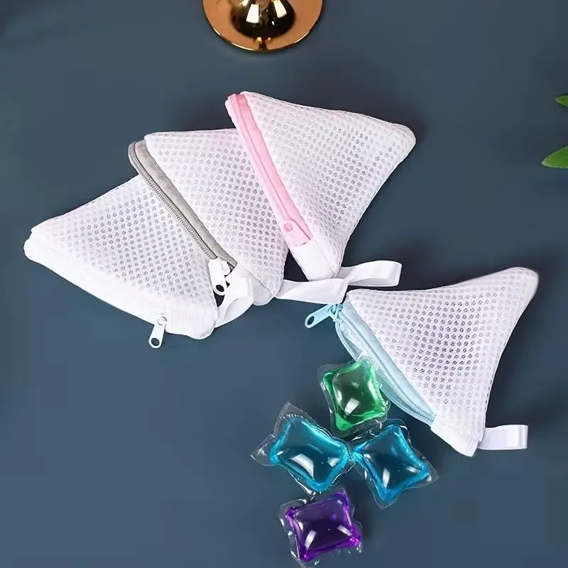 Set of 3 Reusable Mesh Laundry Bags with Zippers for Delicates and Small Items