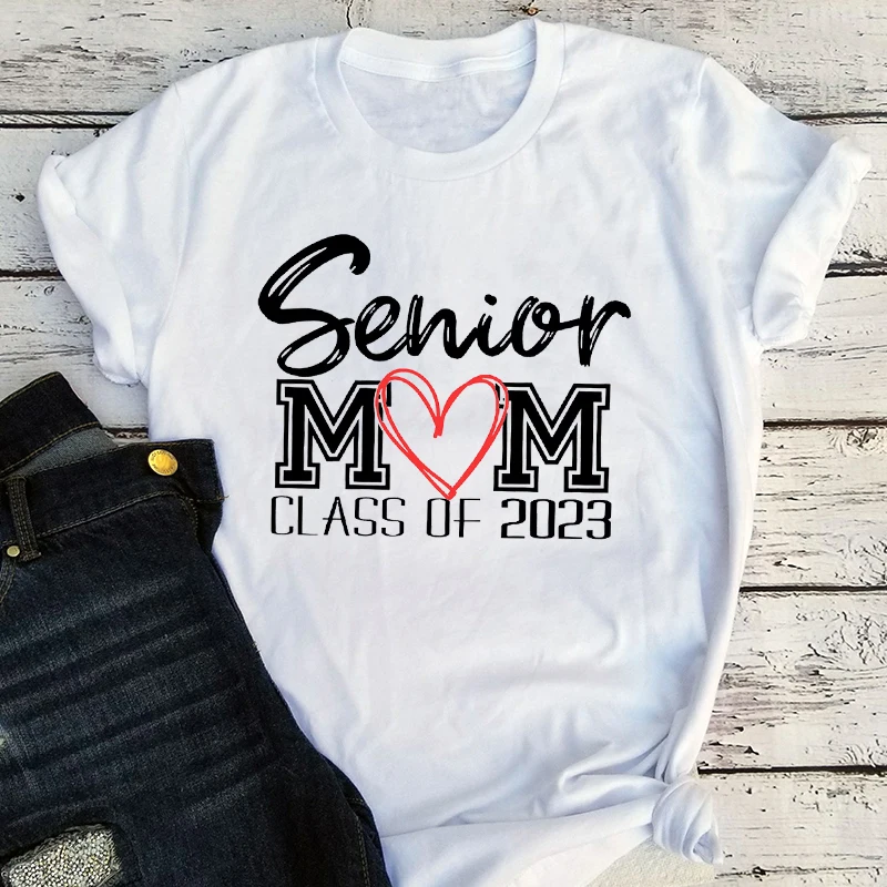 

Senior Mom Senior Dad Tshirt Graduation Shirt Graduation Mom Tops Vintage Class of 2023 T-Shirt Class of 2023 Clothes M