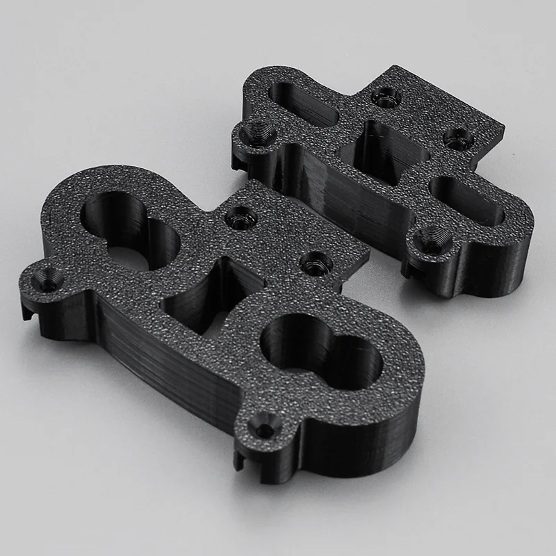 Détail du pare-chocs avant TPU pour ARRMA NOTORIOUS OUTCAST EXB V6, finition noire texturée