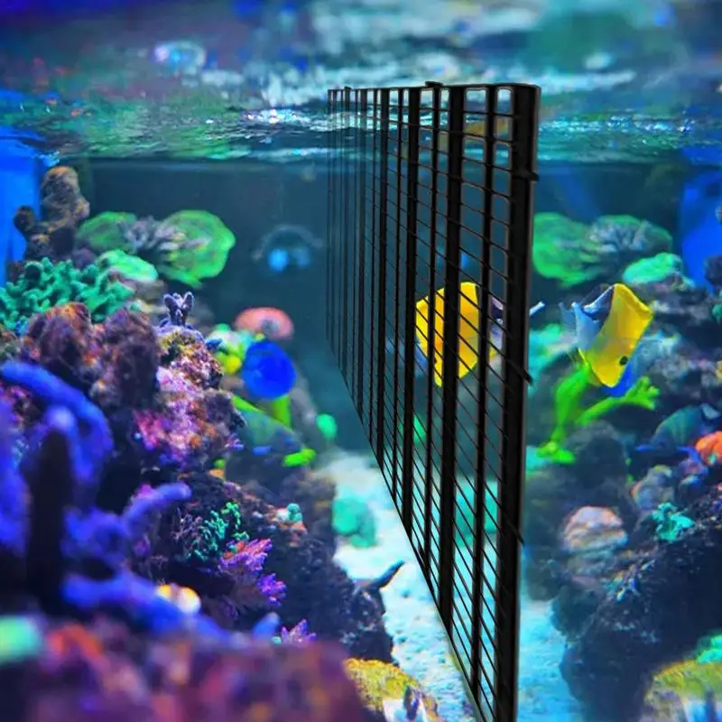 

New 4PCS Aquarium Divider Fish Tank Divider Filter Grids Separation Grid Tray Isolation Board Grid 8 Sucker Clips Mixed Breeding
