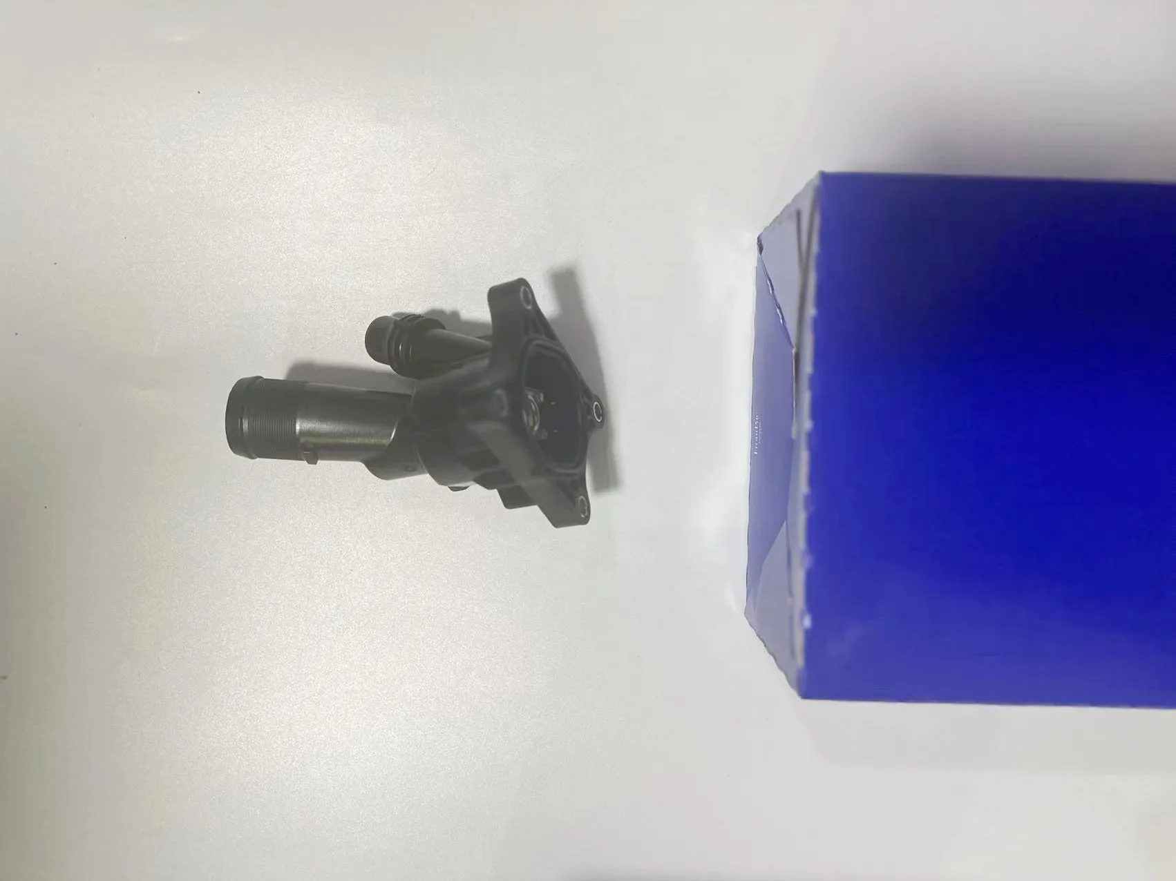 Engine Coolant Thermostat Housing 31686560 For VOLVO OE 2015 S60