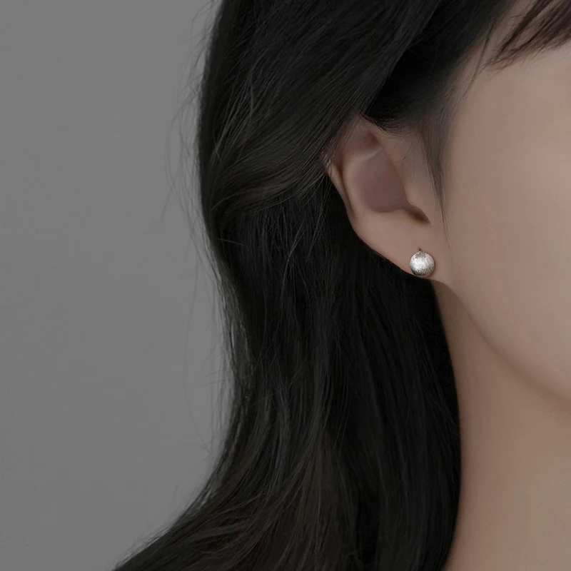 INZATT 여성용 진짜 반구형 스터드 귀걸이, 브러시드 및 프로스트, 고급 주얼리, 기하학적 액세서리