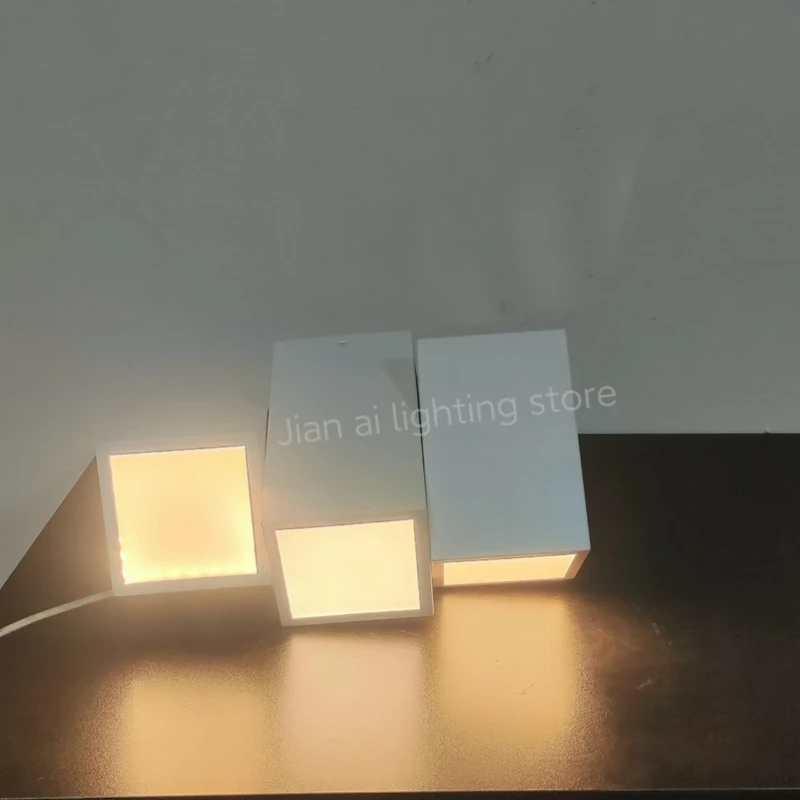 Lampada da parete per lettura sul comodino della camera da letto italiana Moderna semplice con interruttore Lampada da parete per sfondo del soggiorno Faretto rotante creativo - immagine 6