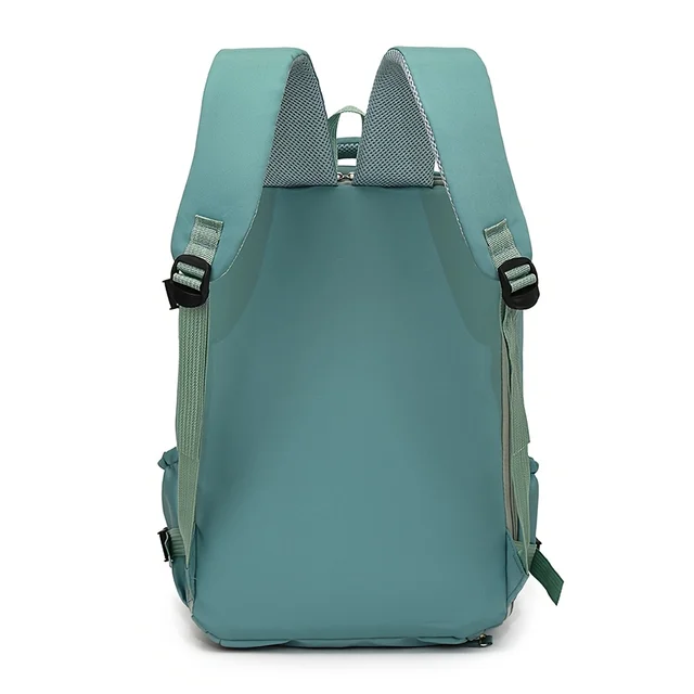 Lightweight Travel Backpack Ideal for Luxury Getaways 3