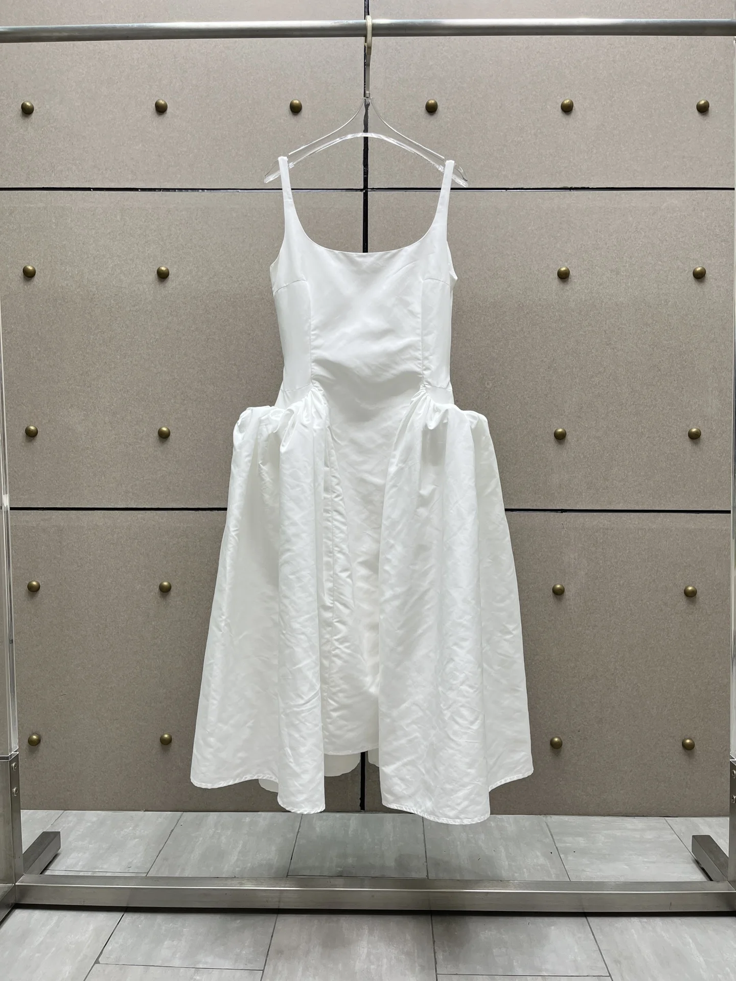 

2024 Women's Clothing Dress with pleated sides Spring Summer New No.55