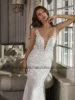 Mermaid Wedding Dress Sexy Deep V Neck See Through Back Buttons Lace Applique Glitter Tulle Trumpet Bridal Gown Robe De Mariage 3