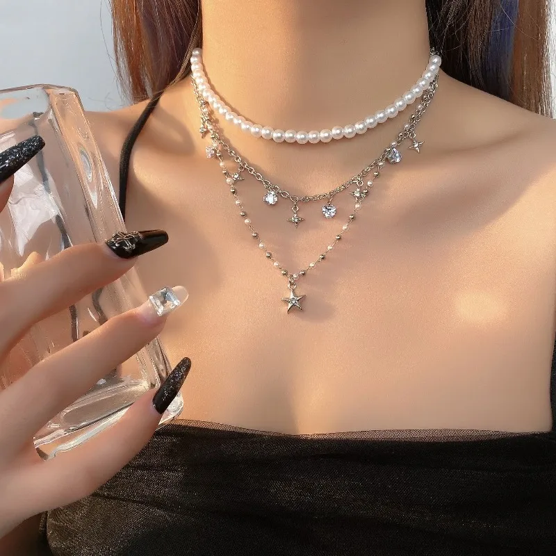 Luxury Multi-layered Zircon Layer Necklace for Women Temperament Shiny Star Clavicle Chain Simple Jewelry