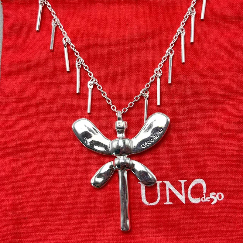 

2023 UNOde50 New Spanish Bestselling Creative Fashion Dragonfly Necklace Women's Romantic Jewelry Gift Bag