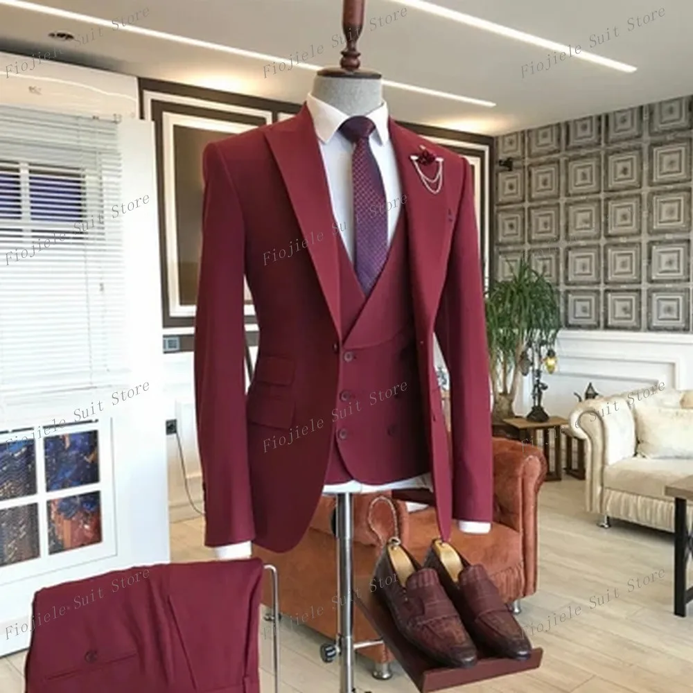 

Burgundy Men Suit Business Formal Occasion Groom Groomsman Wedding Party Prom Male Tuxedos 3 Piece Set Blazer Vest Pants W01