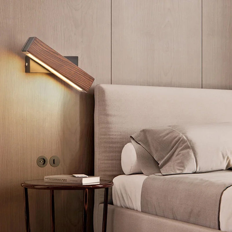 Vera Rotated LED Lamp