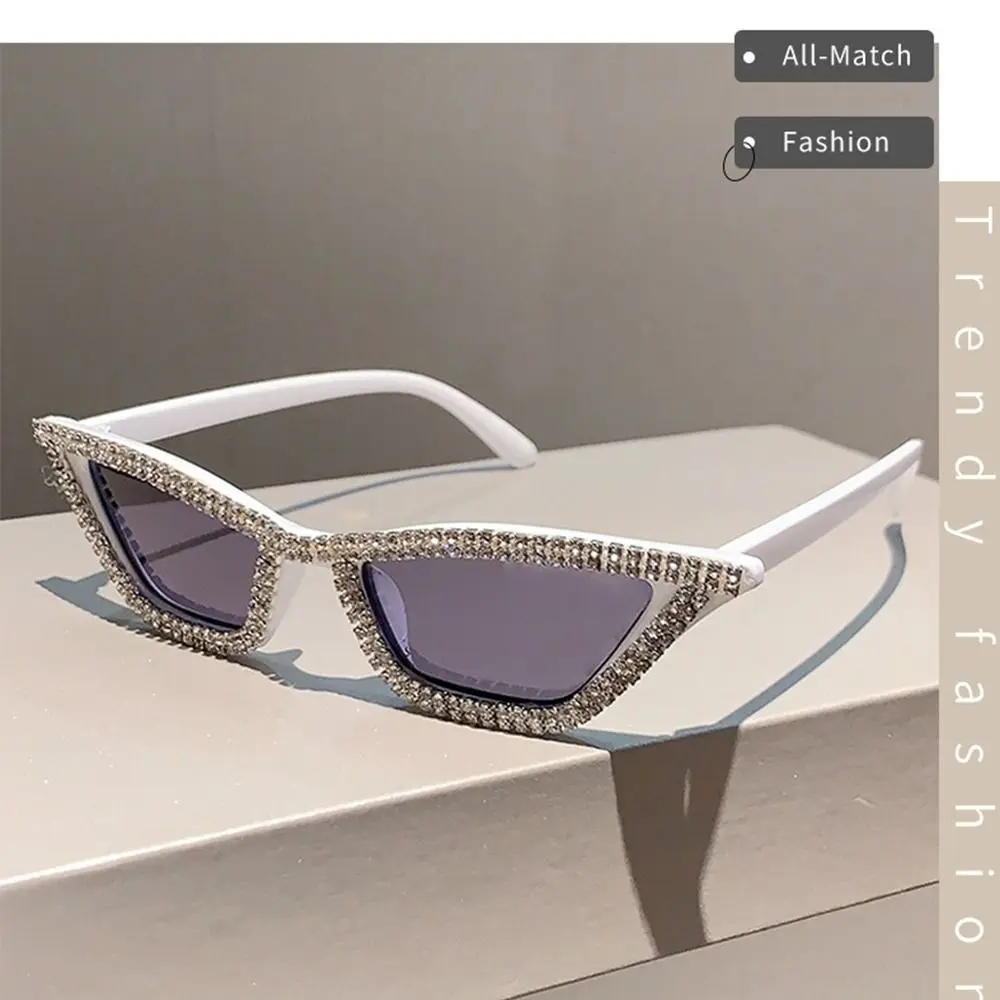 Retro Kleine Cat-Eye-Sonnenbrille Dreieckiger Rahmen Diamant-Kristall Funkelnde Gläser Disco-Party-Brillen für Frauen – Detail 10