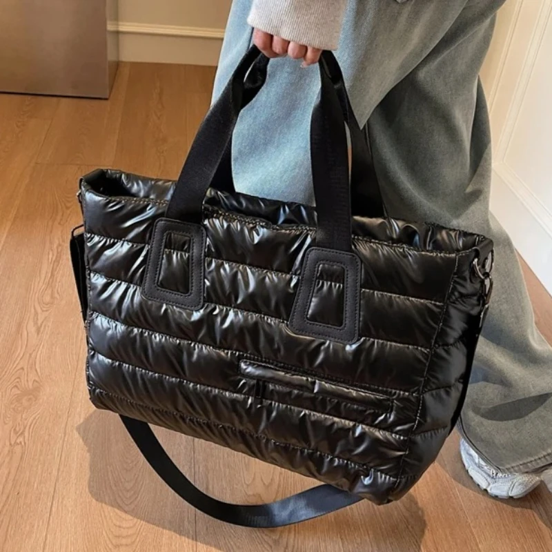 Large Capaci Casual Sle Women's down Cotton Jaet Bag Autumn Winter Versatile 2026 New Crossbody Bag Commuter Tote Bag Handbags