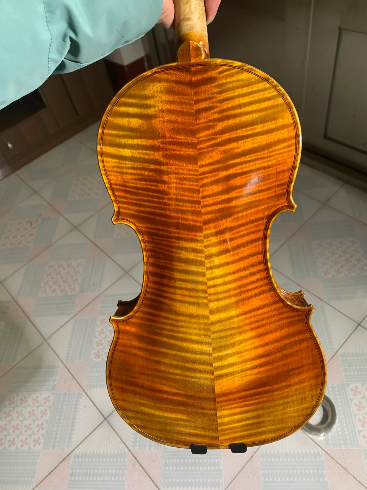 

Strong tone! All European spruce guarneri Violin 4/4 3/4 1/8 violino All handmade Flame Maple Violin Brazilian bow with box