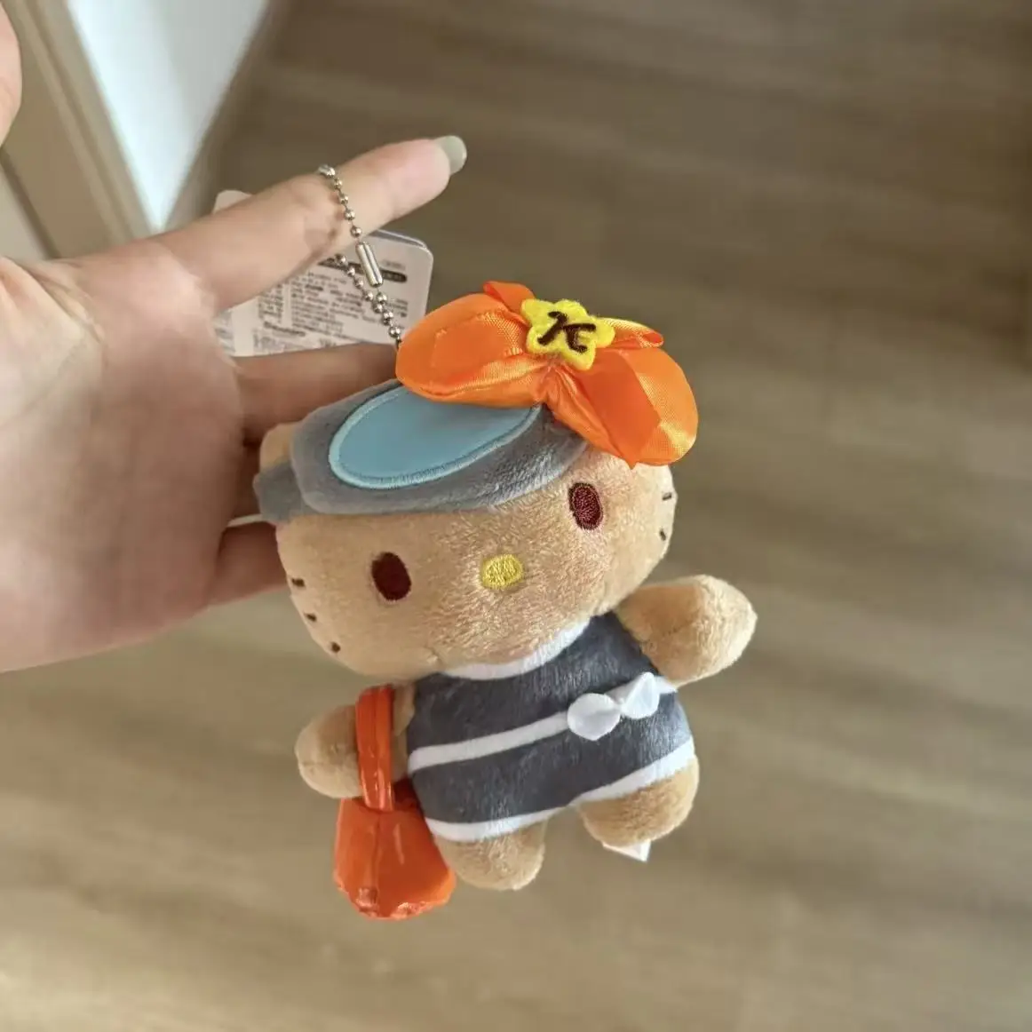 S54d39c5d1c934097925b4bb613d33037H - Hello Kitty Merch