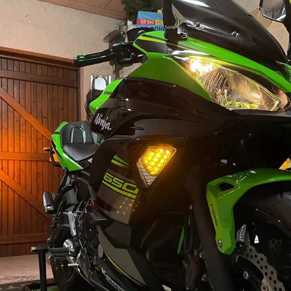 Front LED Turn Signal For KAWASAKI NINJA 250 300 400 650 1000SX ZX6R ZX25R Z1000