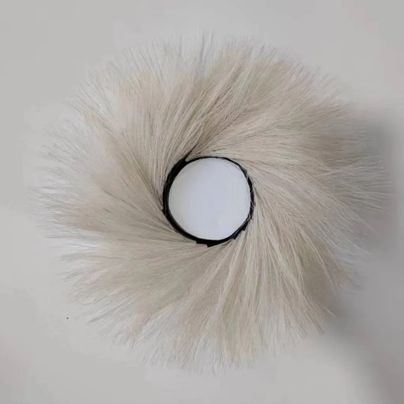 thumbnail image 1 of Artificial Reed Wreath Door Hanging Pampa Grass Garland for Wall Hanging Decor Home Wedding Party Christmas Wreath Decorations, 1 of 5