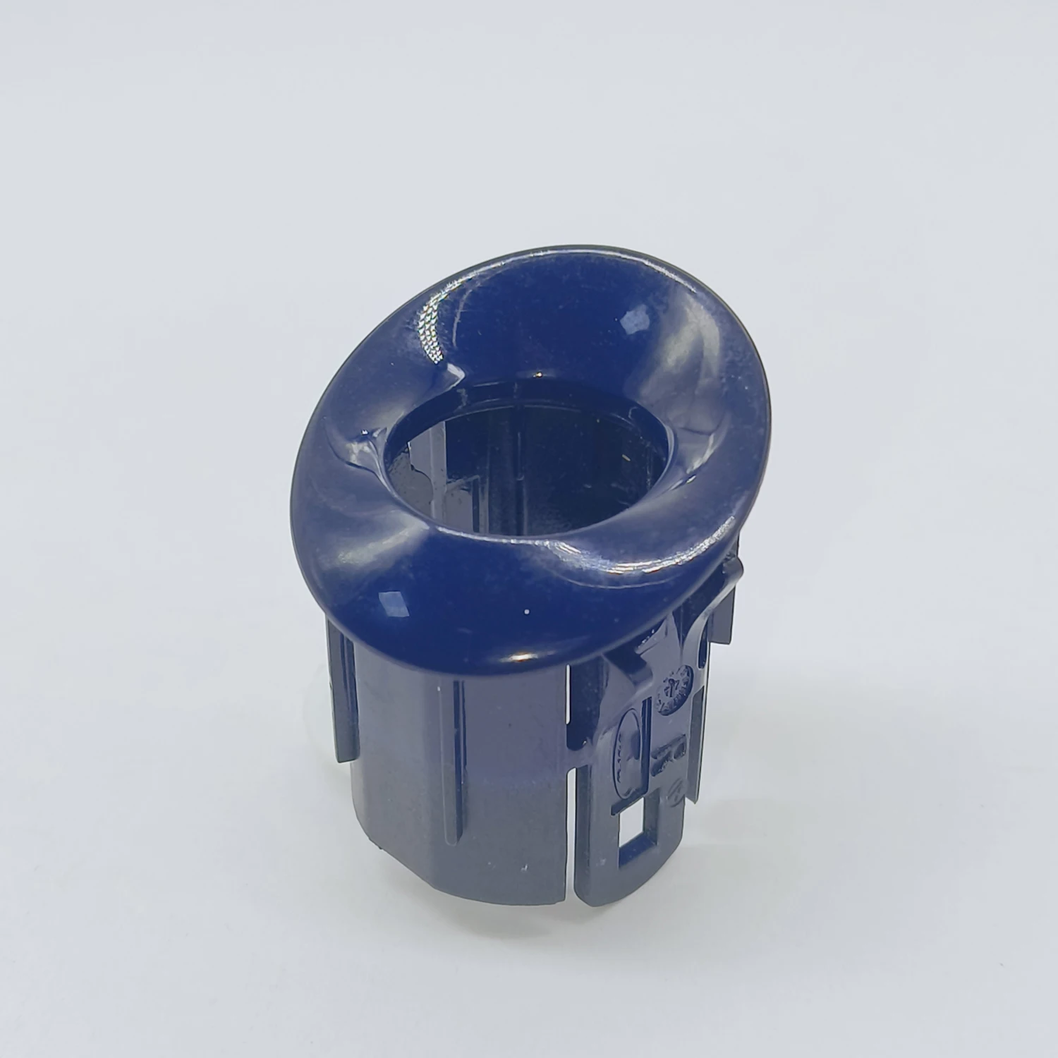 Color Blue PDC Parking Sensor Holder Bracket AM5T-15K870-CEW For Ford