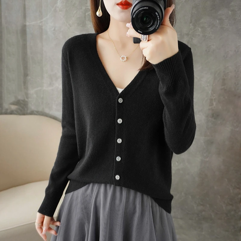 Women's cardigan 2024 single shoulder knitted long sleeved warm knitted cardigan Korean version fashionable spring casual sweate 4