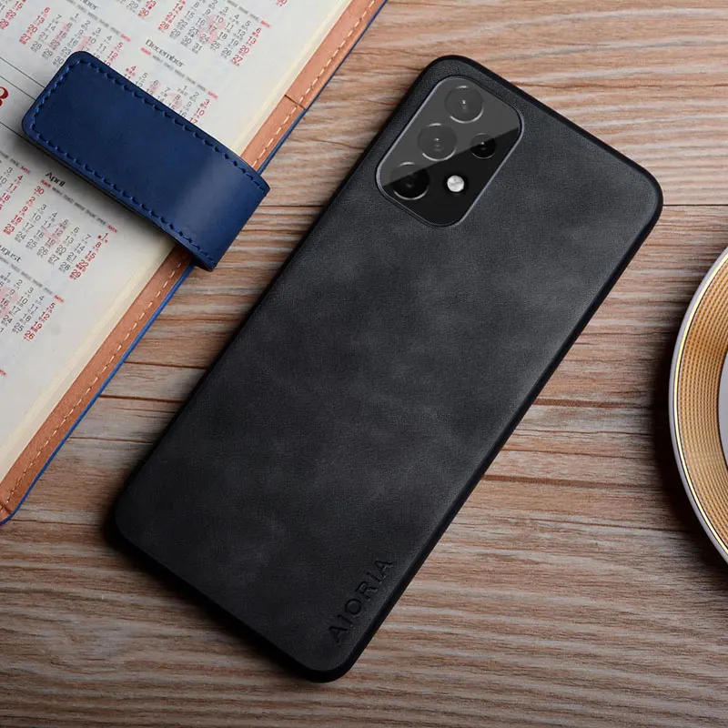 Leather Smartphone Case - Elegant and Durable Protective Cover