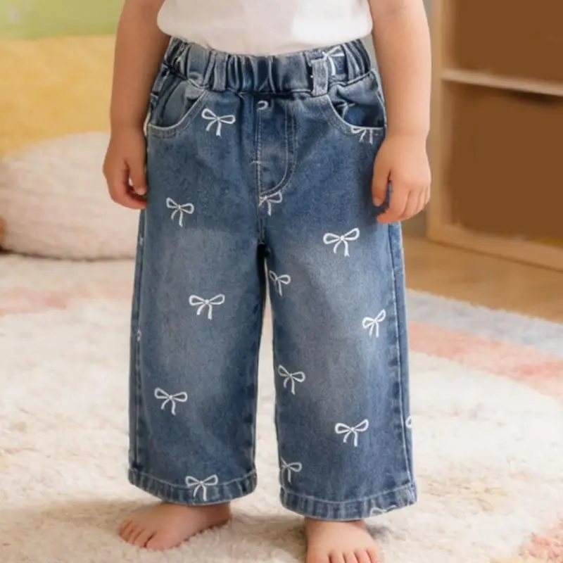 귀여운 리본 프린트가 있는 여아 청바지 일상복에 편안한 클래식 스트레이트 레그 디자인 캐주얼 청바지 A2UB