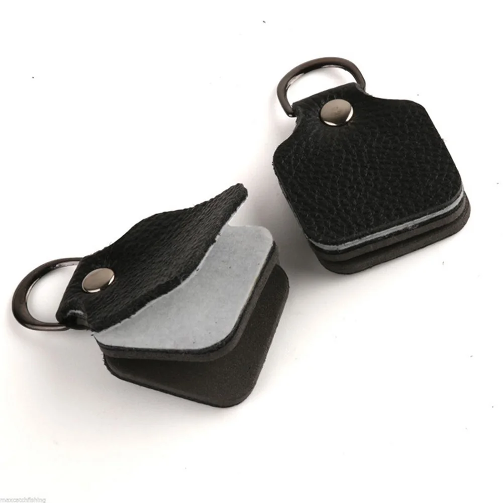 

Line Cleaner Fishing fly patch Dry Flies Fly Fishing Dryer Patch Holder Case Leather+cotton 4.7x5.7cm Fishing Accessories