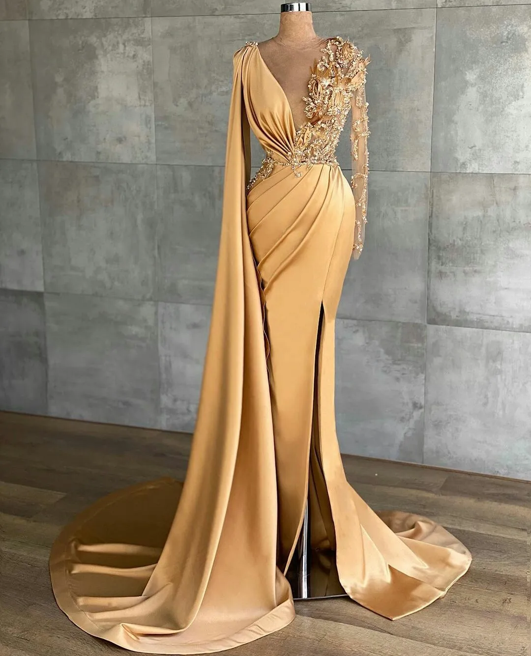 

Sparkling Champagne Color Satin Evening Dresses Deep-V Long Sleeves Women Party Prom Gowns Sexy Wrap Buttocks Dubai Women Robes