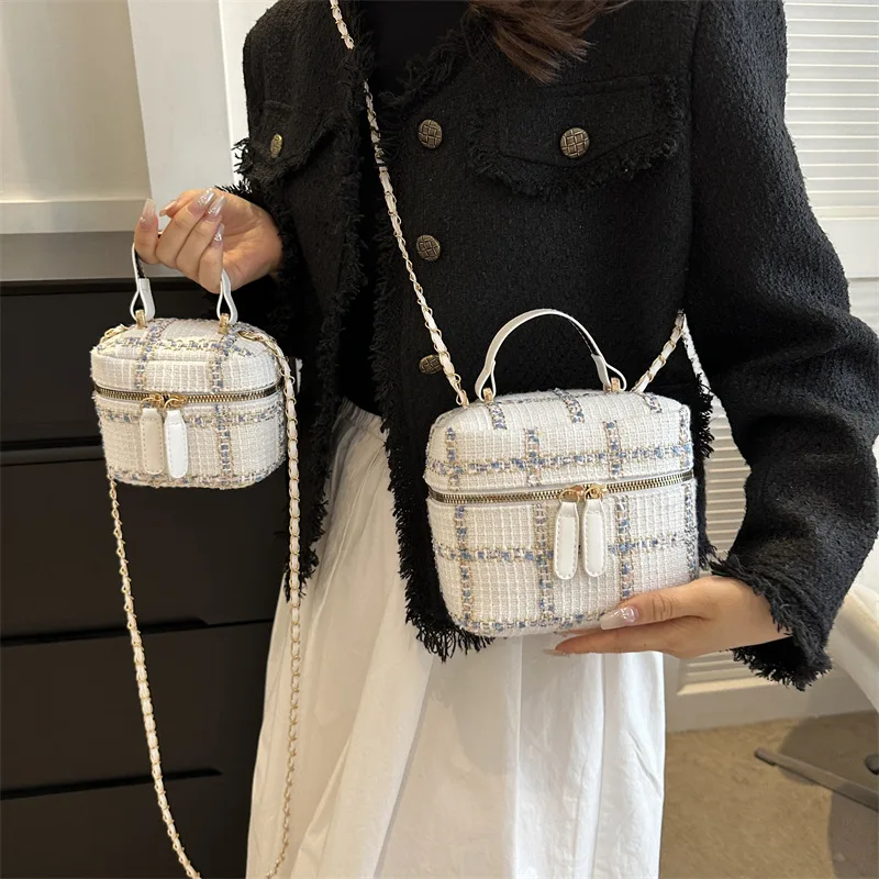 Small Fragrant Wind Crossbody Bag Fashion Lingge Handbag Instagram Retro Shoulder Bag Woolen Chain Square Female Shoulder Bag