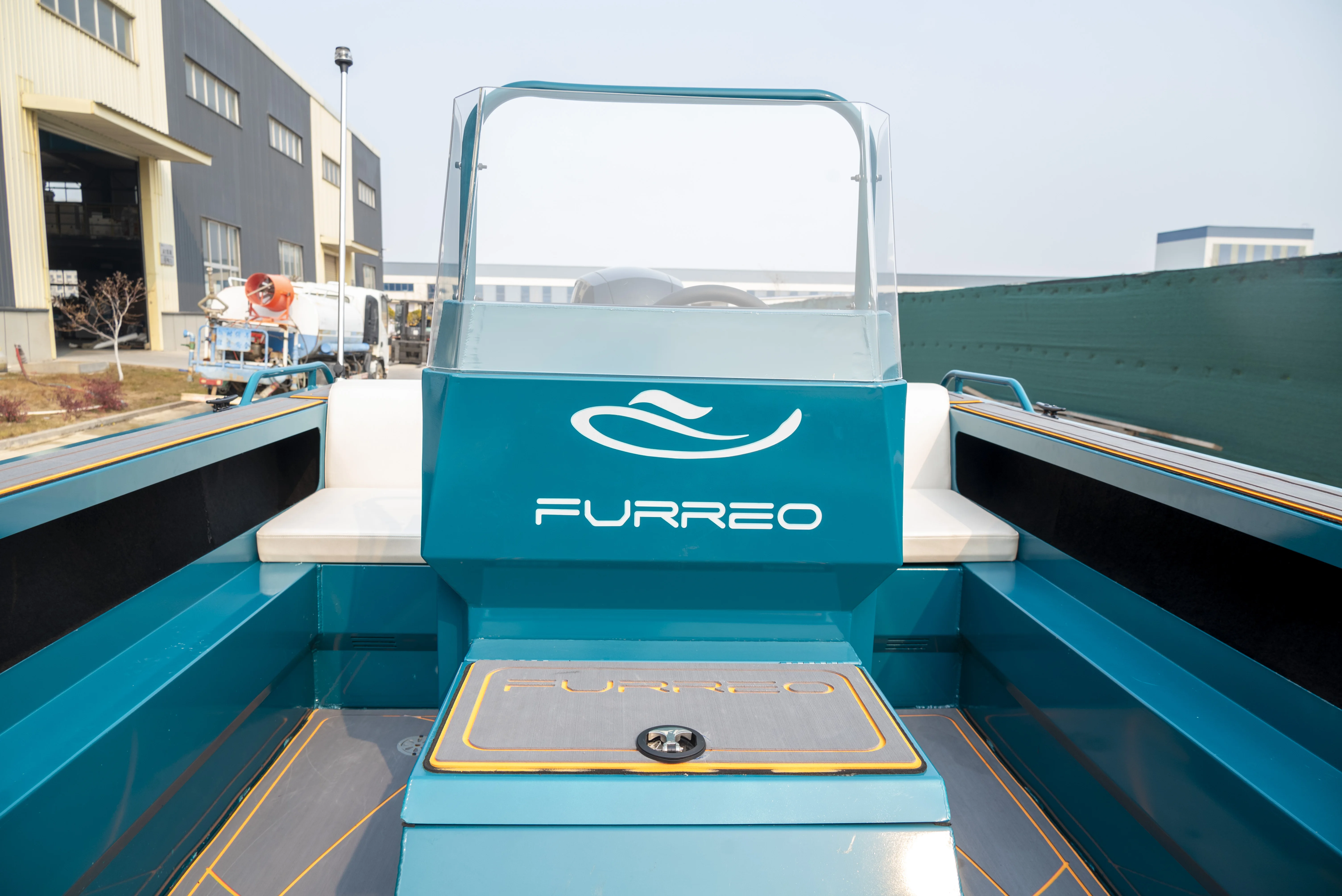 FURREO FL600C 6m deep V welding Hot sale luxury yacht multi-storage bin low-cost high-performance aluminum alloy yacht