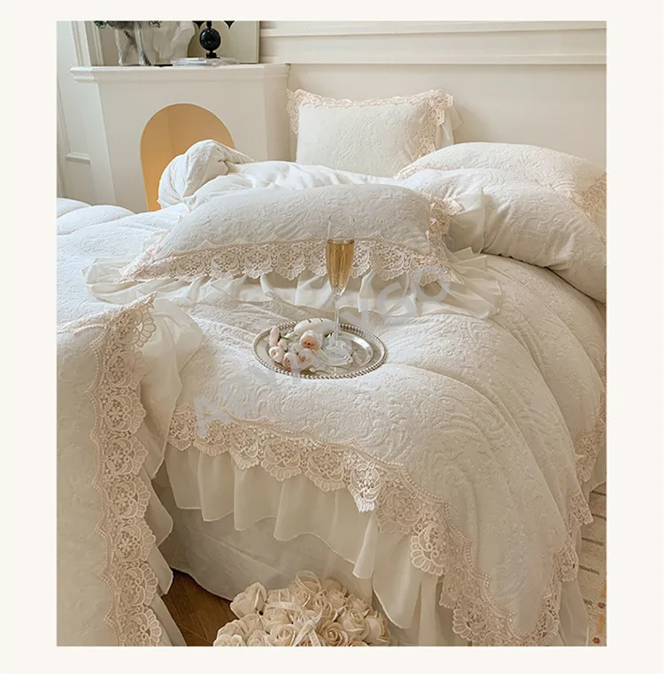French Vintage Double Layer Lace Ruffles Carved Velvet Duvet