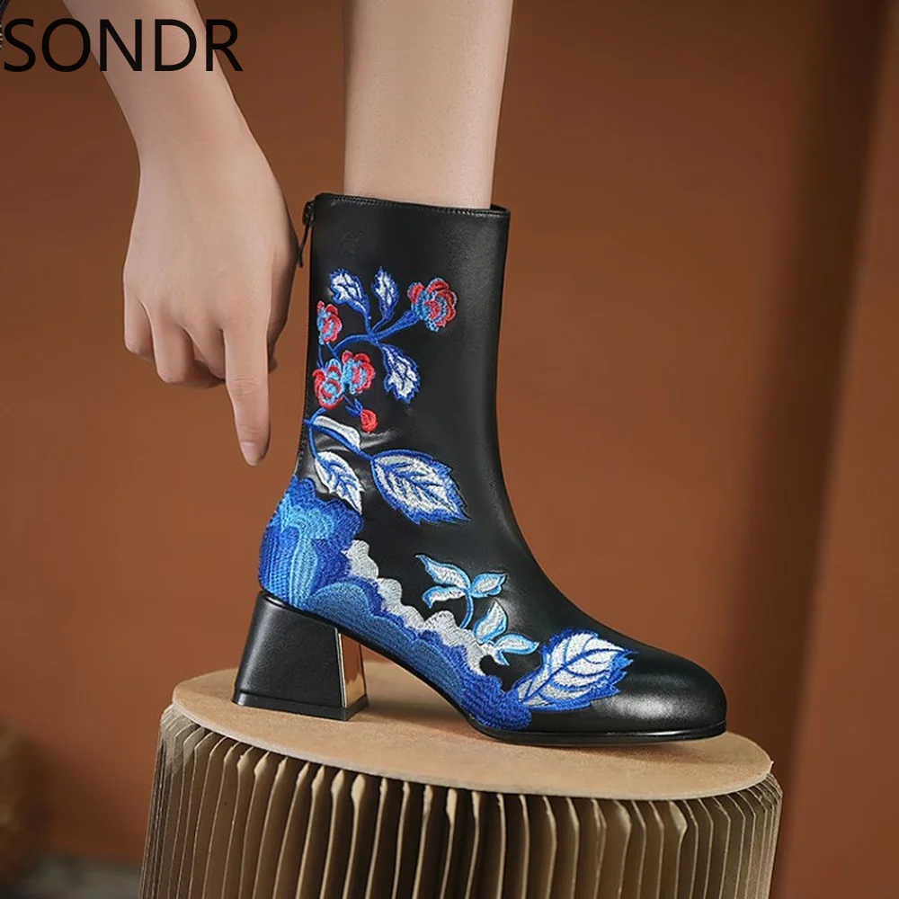 

Womens Genuine Leather Ankle Boots Embroidery Retro Floral Chunky Heel Shoes Ethnic Plus Size Side Zipper Luxury