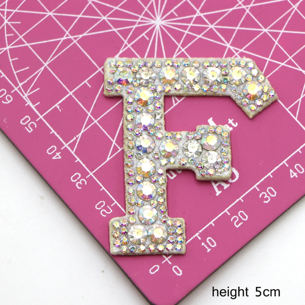 1PC A-Z Aufbügeln Weiß Strass Englisch Brief Patches Hochzeit Kleidung Handwerk DIY Party Handwerk NähenPersonalisierte Buchstaben Patches – Detail 6
