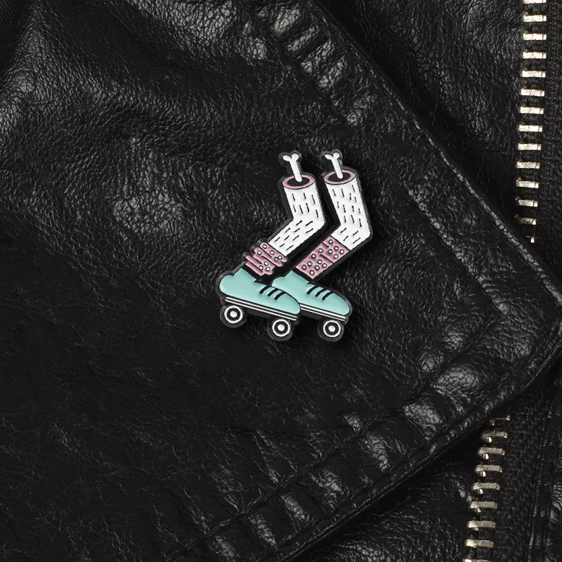 Kartonnen Skiing Badge Metalen Email Symbool Pin Broche Voor Dames Heren Kleding Kraag Trendy Mode Insignes