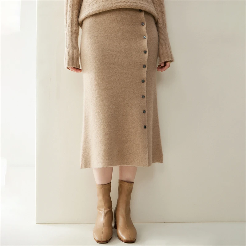 Skirt with winter accessories