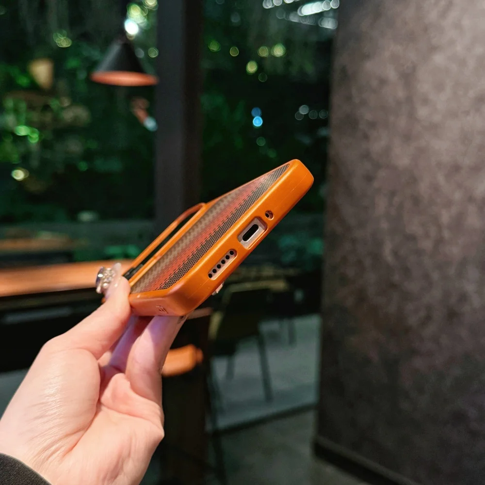 Magnetic Carbon Fiber Pattern Shockproof Phone Case with Magsafe Wireless Charging Compatibility
