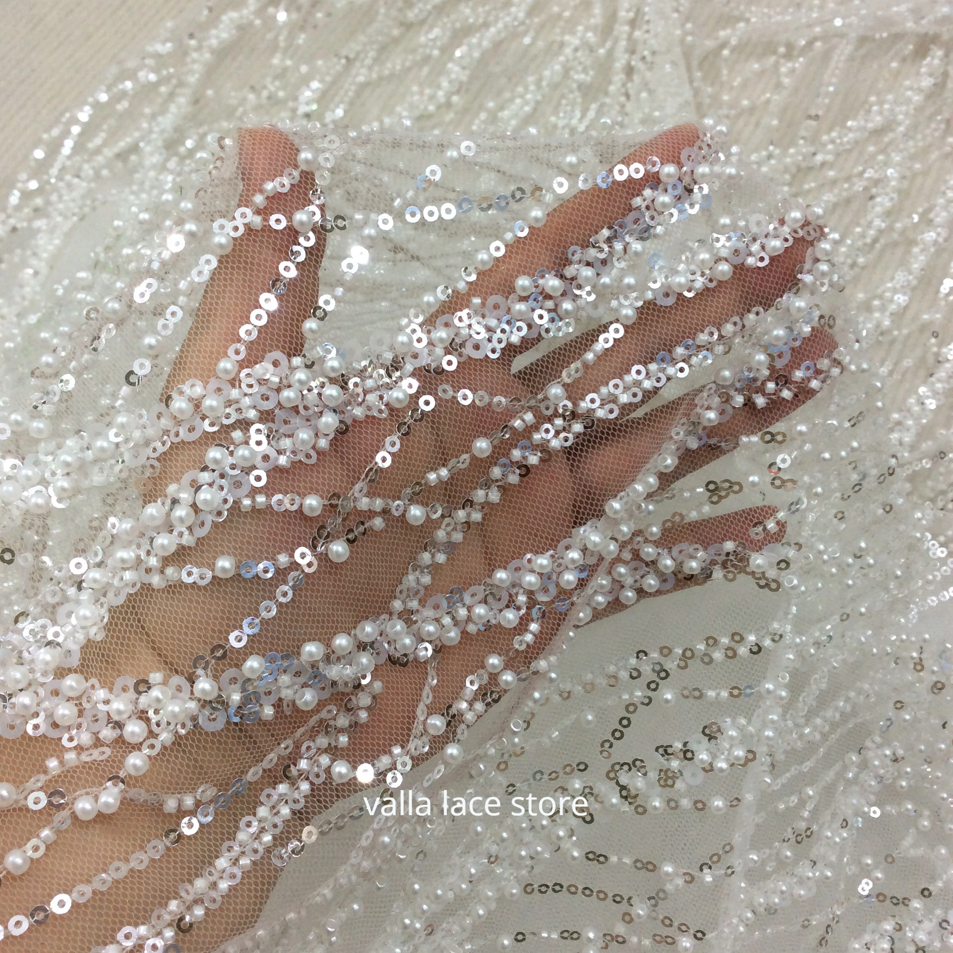 

Новый дизайн, высококачественное Африканское кружево, высококачественное Сетчатое кружево с вышивкой ручной работы и бусинами, ткань для шитья свадебного платья