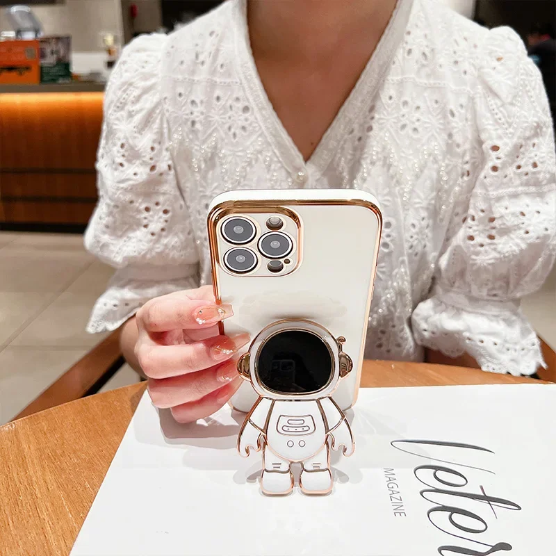 Electroplated Astronaut Bracket Phone Case with Silicone Protective Lens Cover