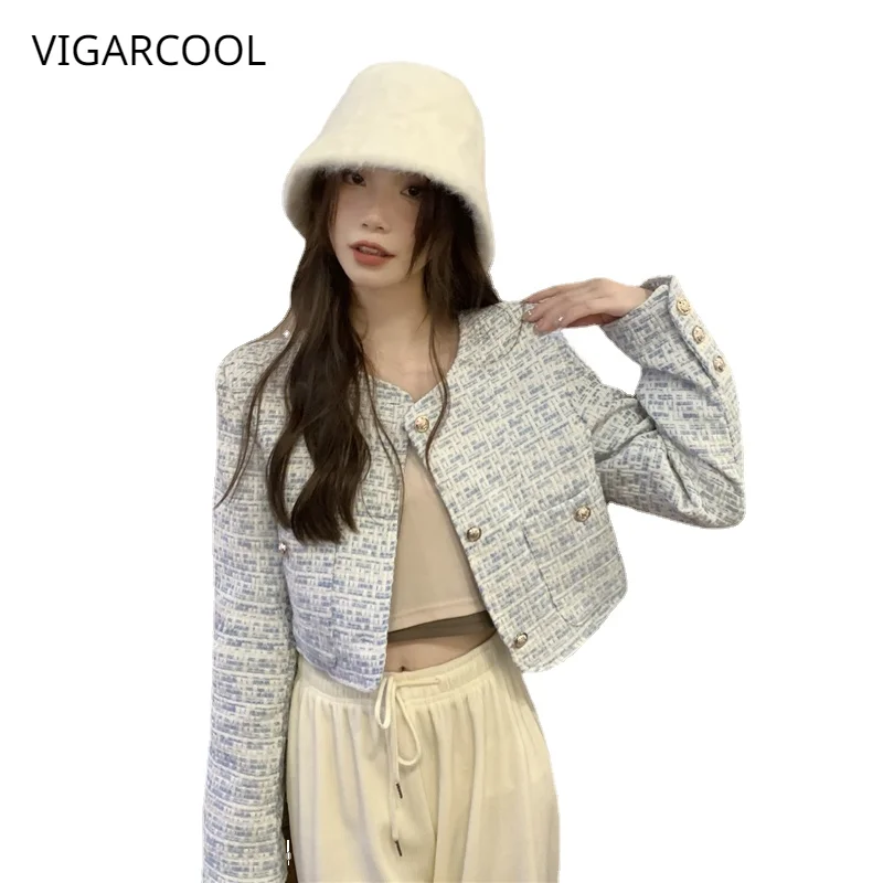 

Tweed short commuter coat women's spring 2023 new French style lady gentle little fragrance design temperament long sleeve top