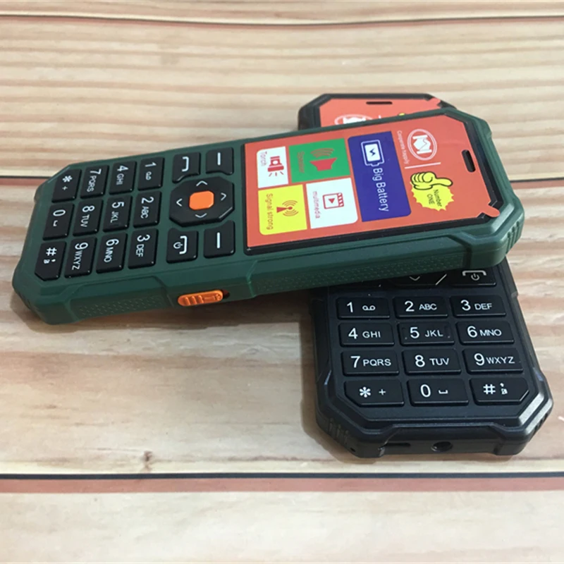 3 Sim Card Ultrathin Mobile Phone, 2.4 Inch, 2G GSM,Push Button,BT,Flashlight, MP3,Wireless FM,BigHorn Dustproof CellPhone 2