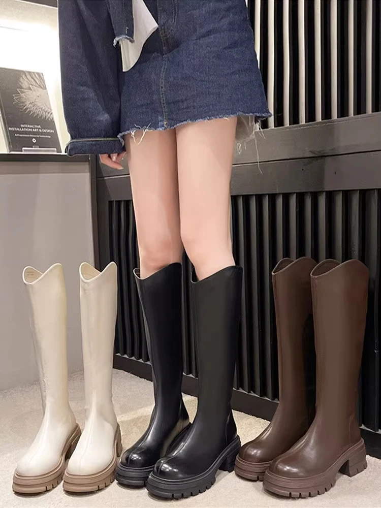 

Женские сапоги на платформе и высоком каблуке, с круглым носком