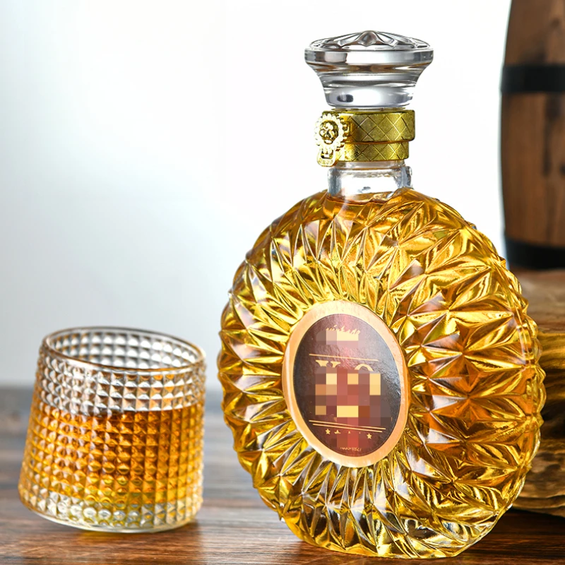 Thickened Empty 500ml/750ml Patterns Glass Bottle with Bottle plug-Airtight for Wine, Whiskey, Homemade Fruit Alcohol Storage