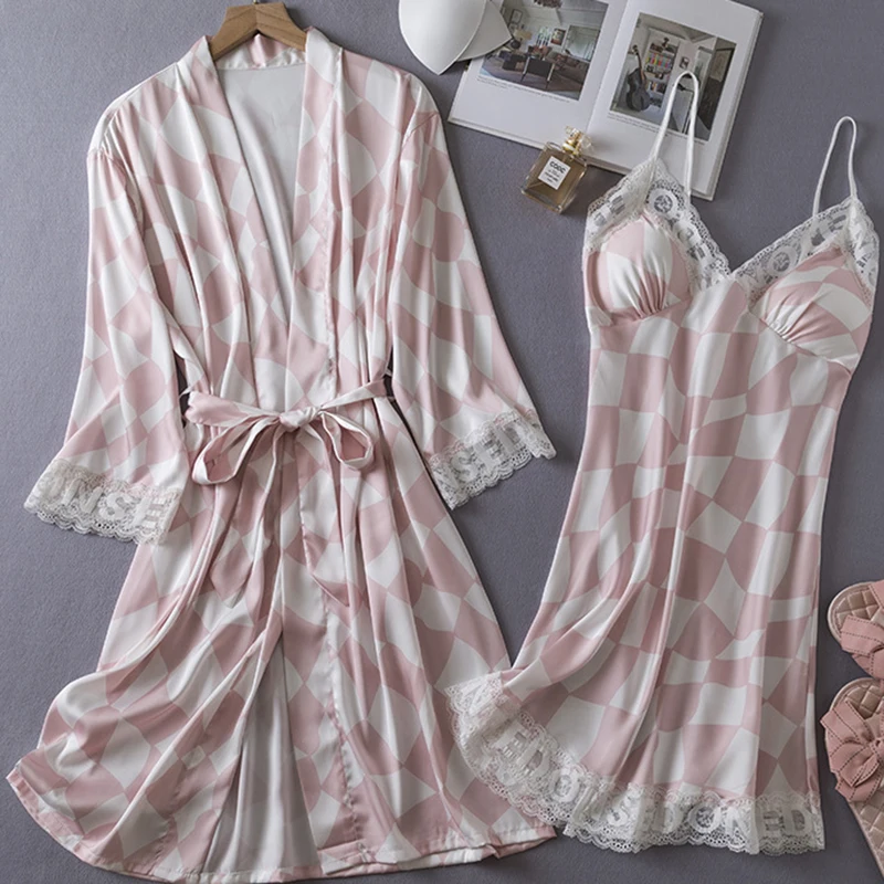 

Ночная сорочка женская кружевная в клетку, розовый халат, рубашка, пикантный свободный халат, домашняя одежда из вискозы, костюм для отдыха, на лето