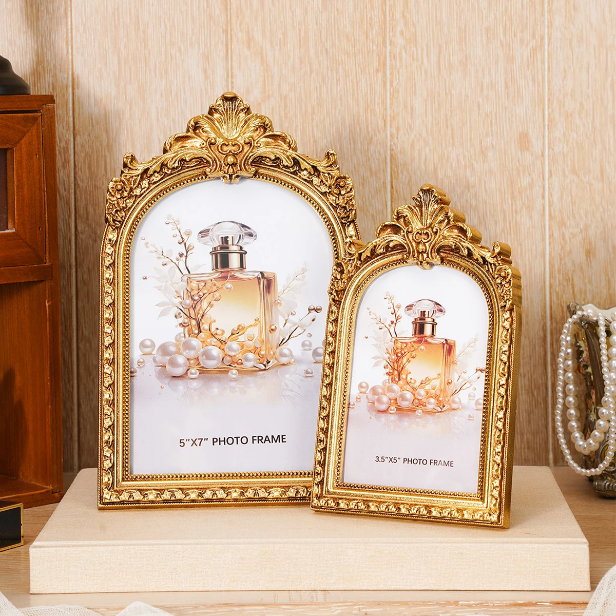 1PC, European retro golden arched lace decorative photo frame, suitable for photo display, home decoration and photography props