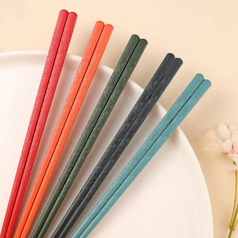 

5 Pairs Chinese Chopsticks For Eating Food Sushi Sticks Japanese Reusable Alloy Korean Chopsticks Set Healthy Kitchen Tableware