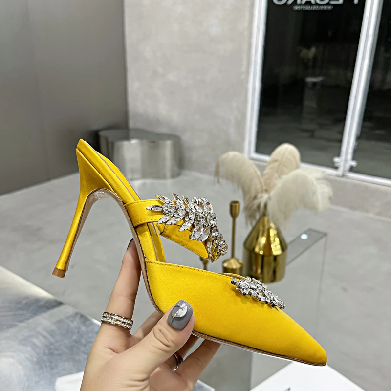 

2023 New Fashion High Heels Stiletto Pointed Toe Rhinestone Single Shoes Satin Wedding Shoes Slippers