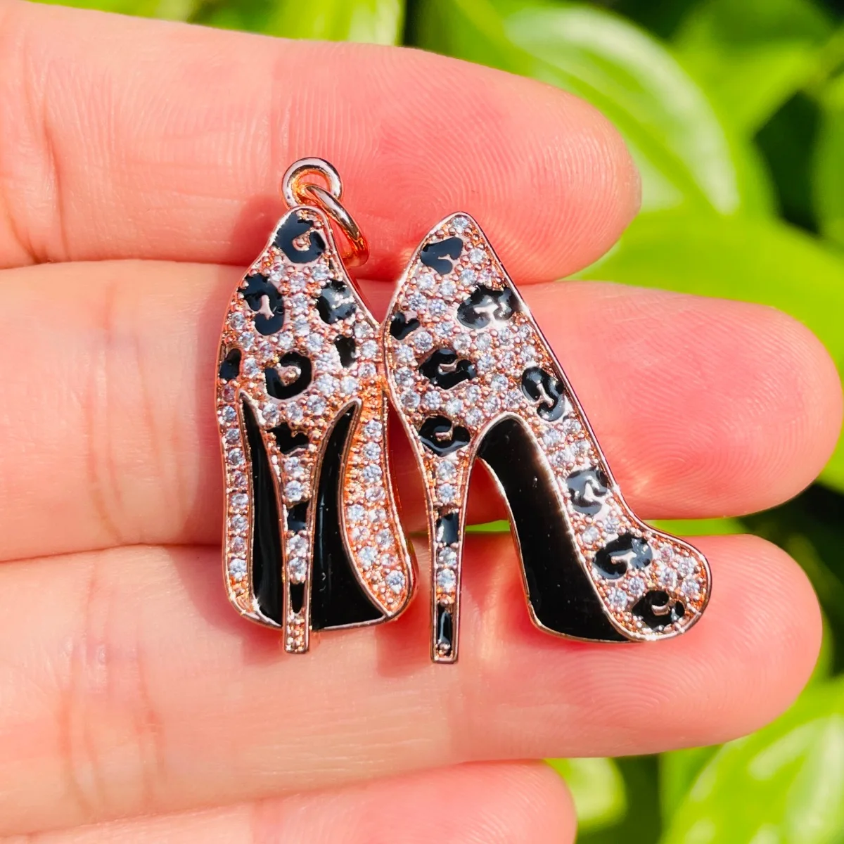5pcs Leopard Printed High Heels Charms Zirconia Paved Fashion Shoe Pendants for Women Bracelet Necklace Making Jewelry Accessory