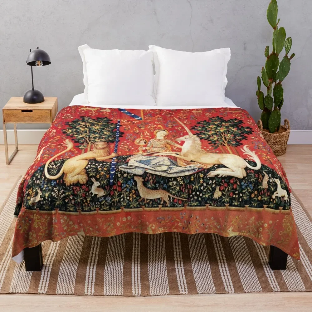 

LADY AND UNICORN ,SIGHTRed Green Fantasy Flowers,Animals Throw Blanket Luxury Decorative Sofas For Sofa Thin Weighted Blankets