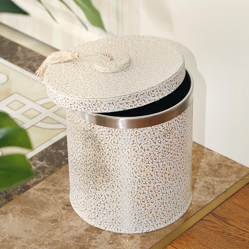 

Gold with Lid Flame Retardant Cast Iron Inner Barrel Leather Hotel Wastebasket Storage Bucket Trash Can Household